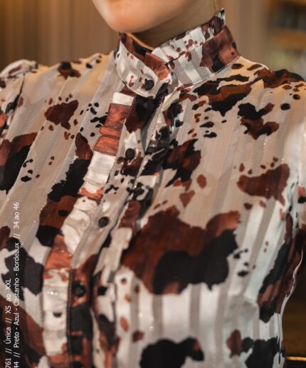 Detalhe do estampado da blusinha da Miss You