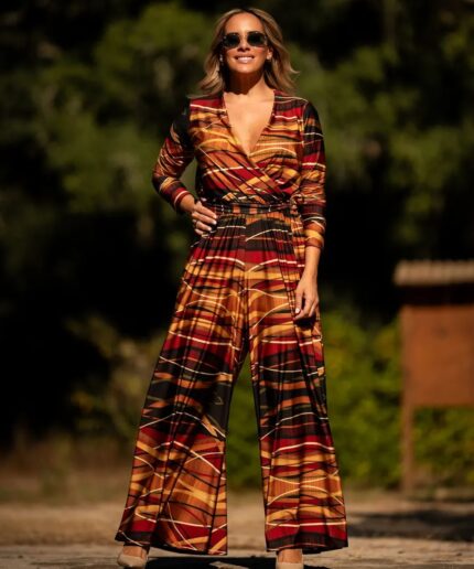 Macacão estampado Outono, com riscas laranja, vermelho e castanho, da Manuela Moreira, à venda na Charme Store, Ovar